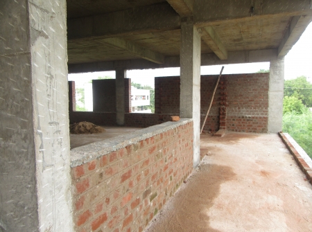 3) Li Id : 123 - Flat Entrance.JPG